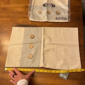 Throw pillow covers (2)